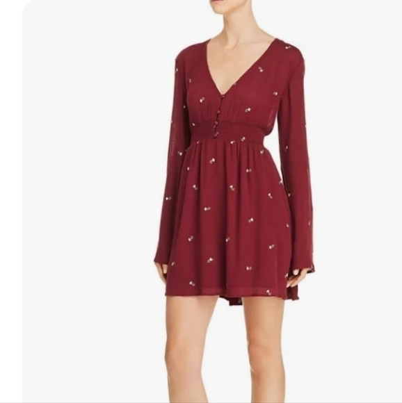 En Creme burgundy A-line v-neck casual dress from Magnolia Boutique - Picture 1 of 10